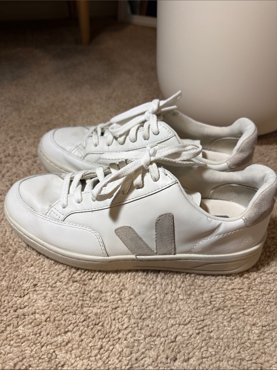 Veja Shoes - Veja White Leather Sneakers with Light Gray V Accent
